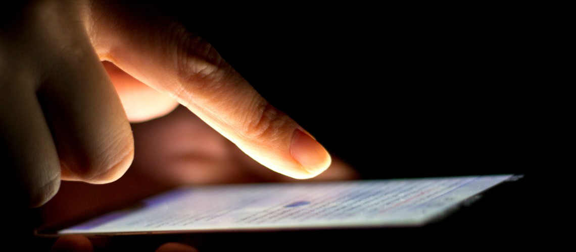 Close up person using smartphone (adapted) (Image by Japanexperterna.se [CC BY-SA 2.0] via Flickr)