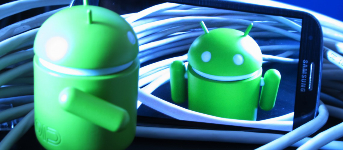 Enredando con Android .) (1) (adapted) (Image by Daniel Sancho [CC BY 2.0] via Flickr)