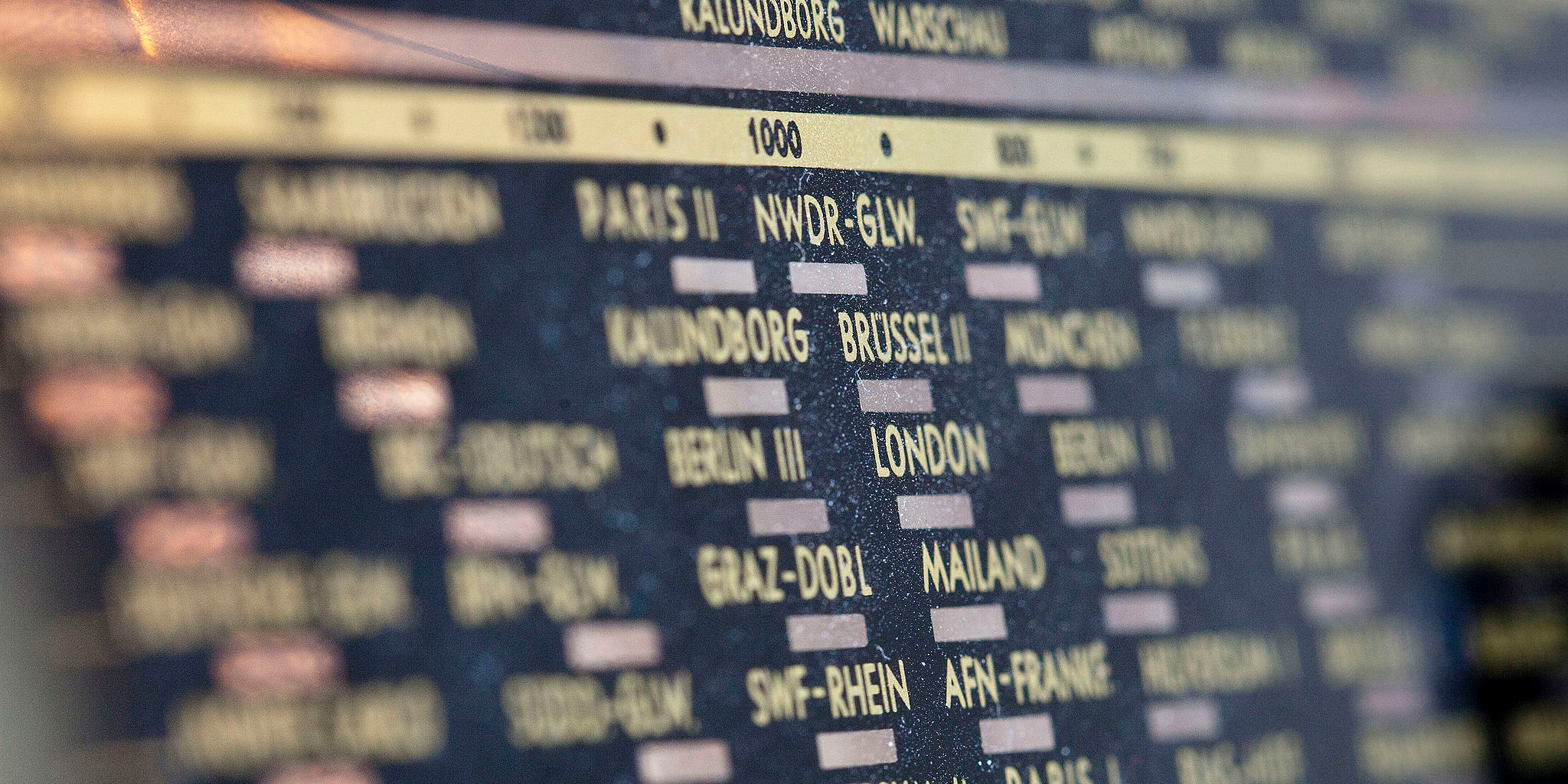 Radioskala (Image by Maximilian Schönherr [CC BY-SA 3.0], via Wikimedia Commons)