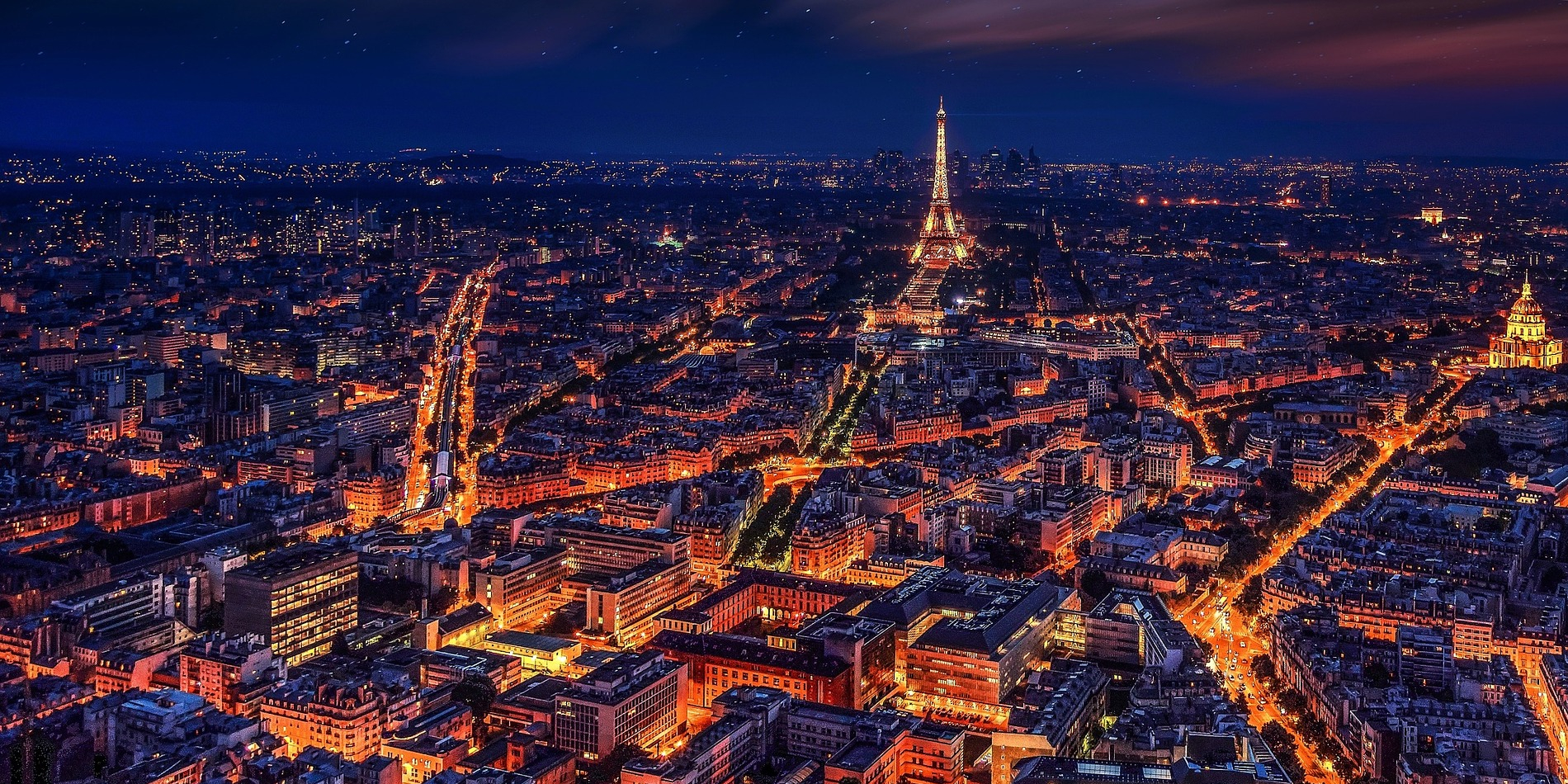 Paris (adapted) (Image by Walkerssk [CC0 Public Domain] via Pixabay)