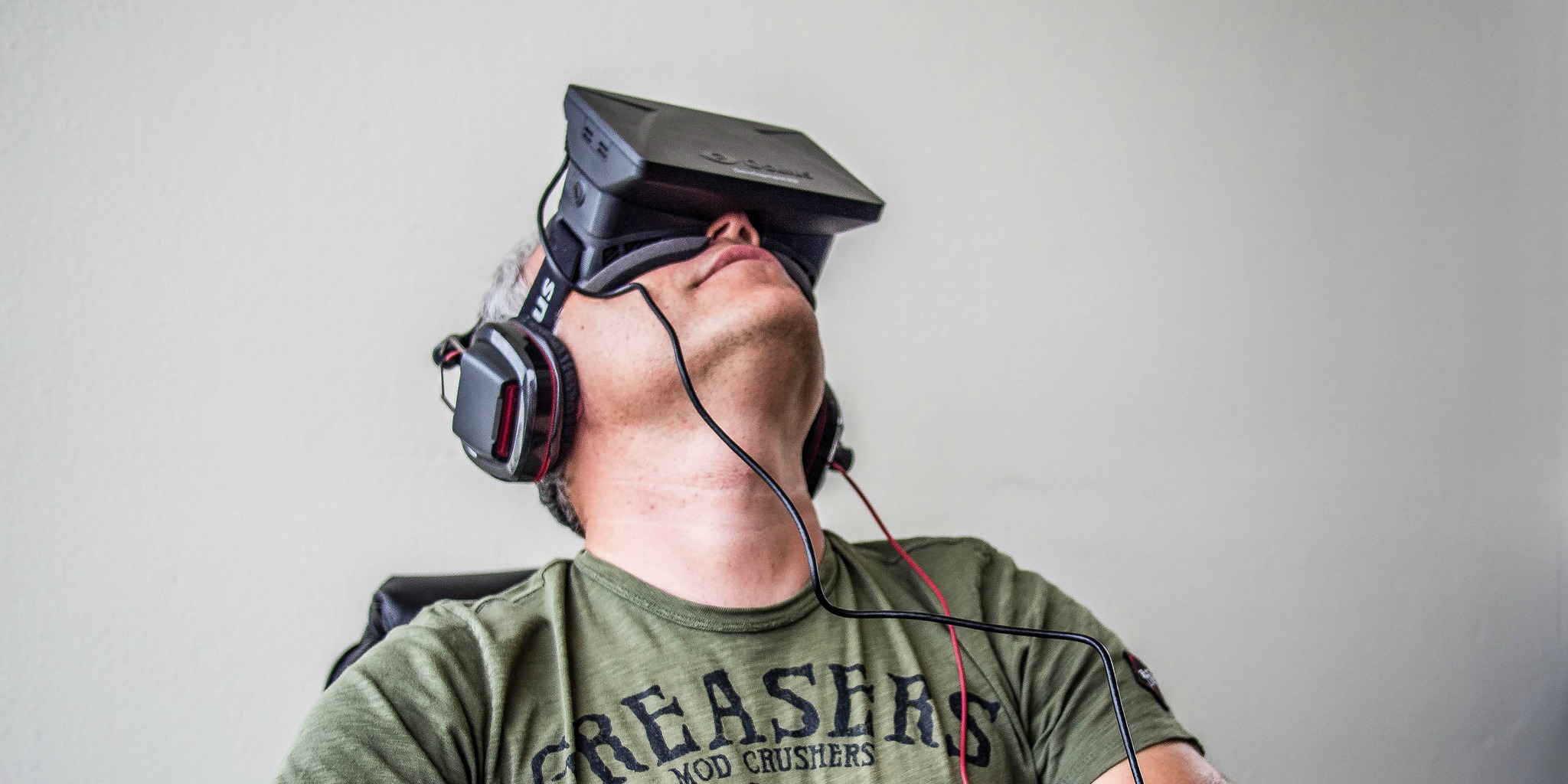 Orlovsky and Oculus Rift (adapted) (Image by Sergey Galyonkin [CC BY-SA 2.0] via flickr)
