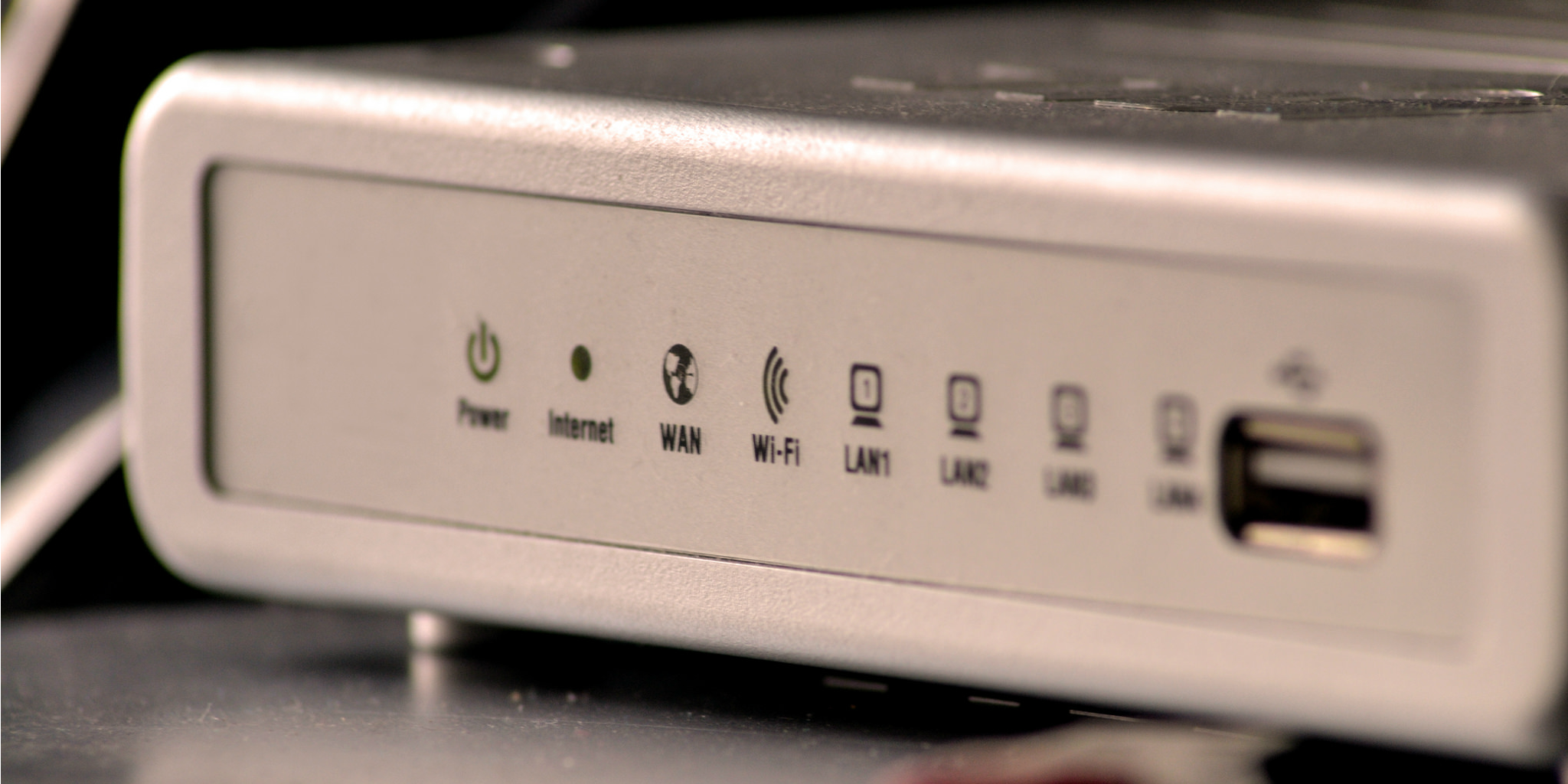 Wifi Router (adapted) (Image by Sunil Soundarapandian [CC BY 2.0] via flickr)
