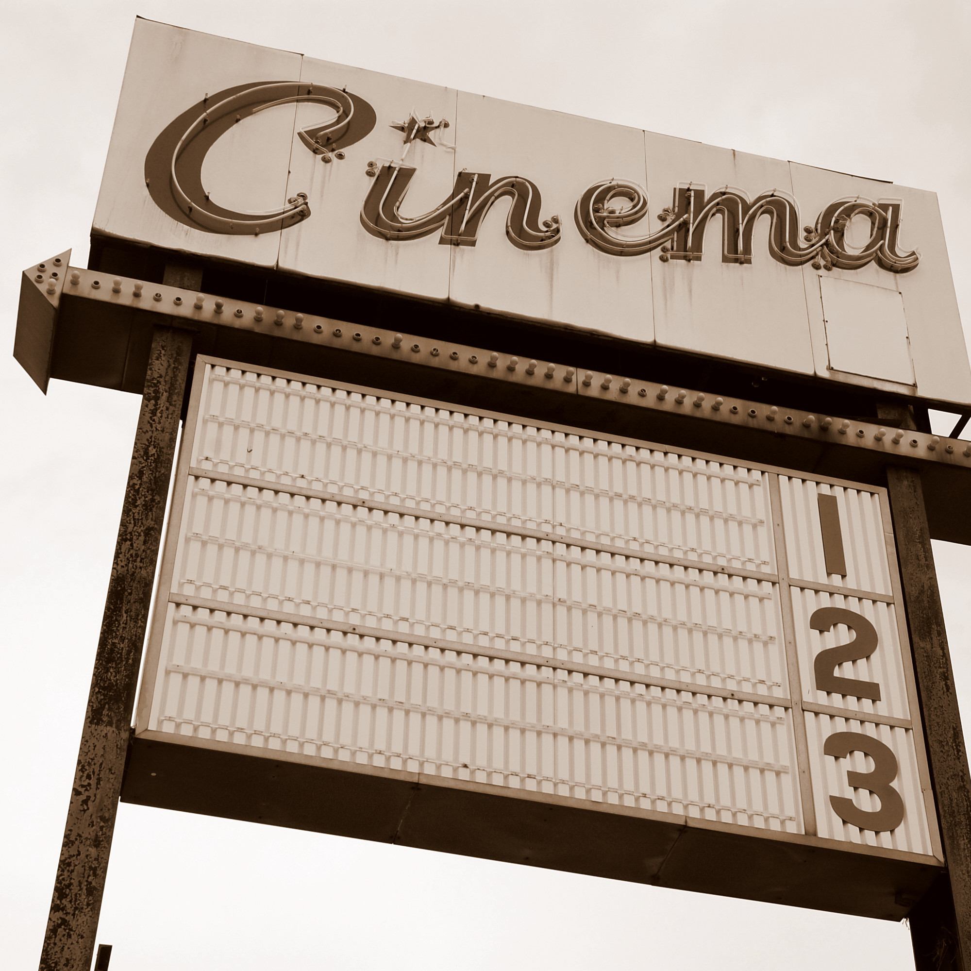 Cinema (adapted) (Image by Steve Snodgrass [CC BY 2.0] via Flickr)