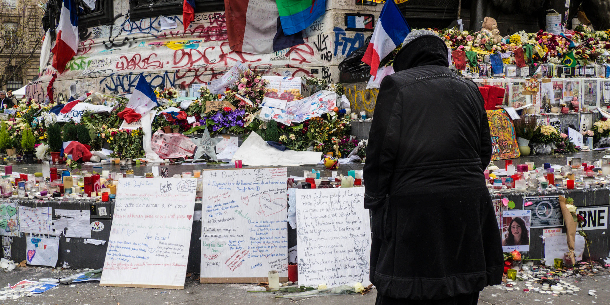 Paris im November 2015 (adapted) (Image by Marc Barkowski [CC BY 2.0] via Flickr)