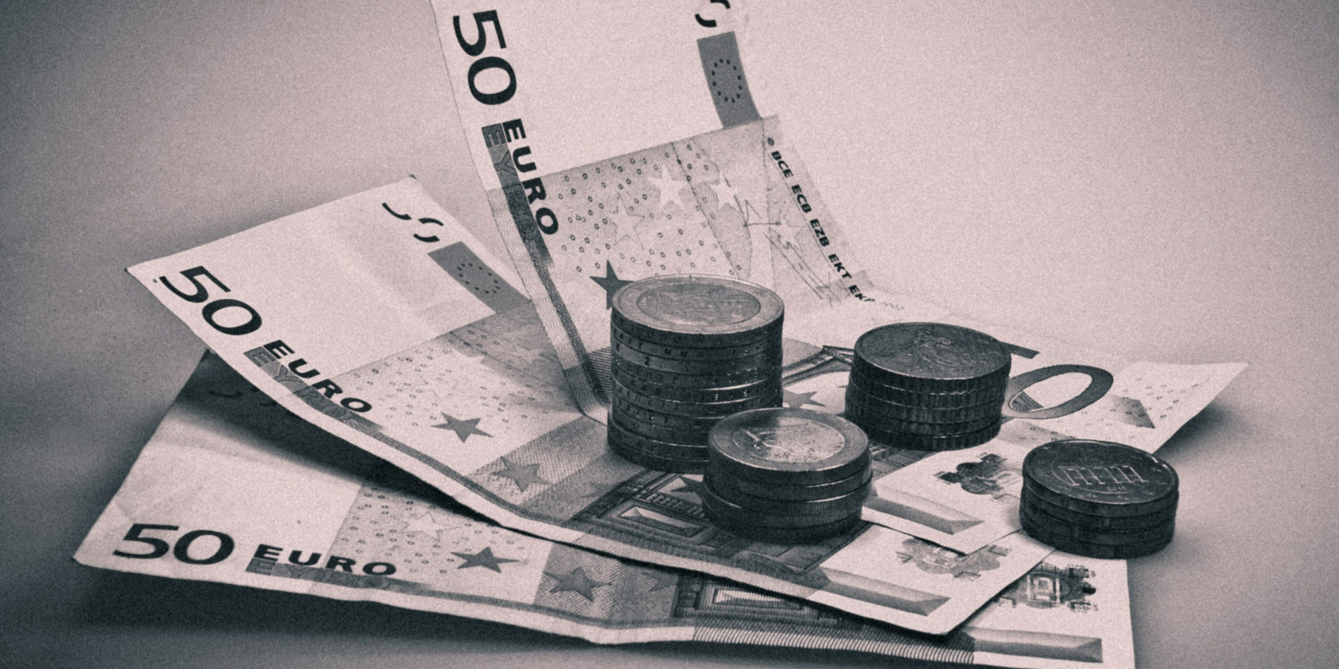 bargeld (Image by blickpixel [CC0] via pixabay NEW