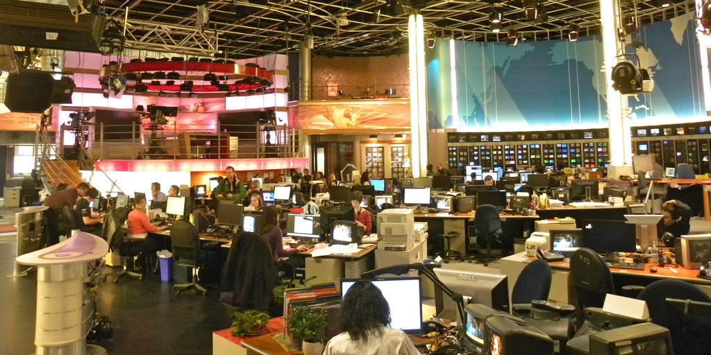 Montréal, QC (Maison Radio-Canada) (adapted) (Image by JasonParis [CC by 2.0] via flickr)