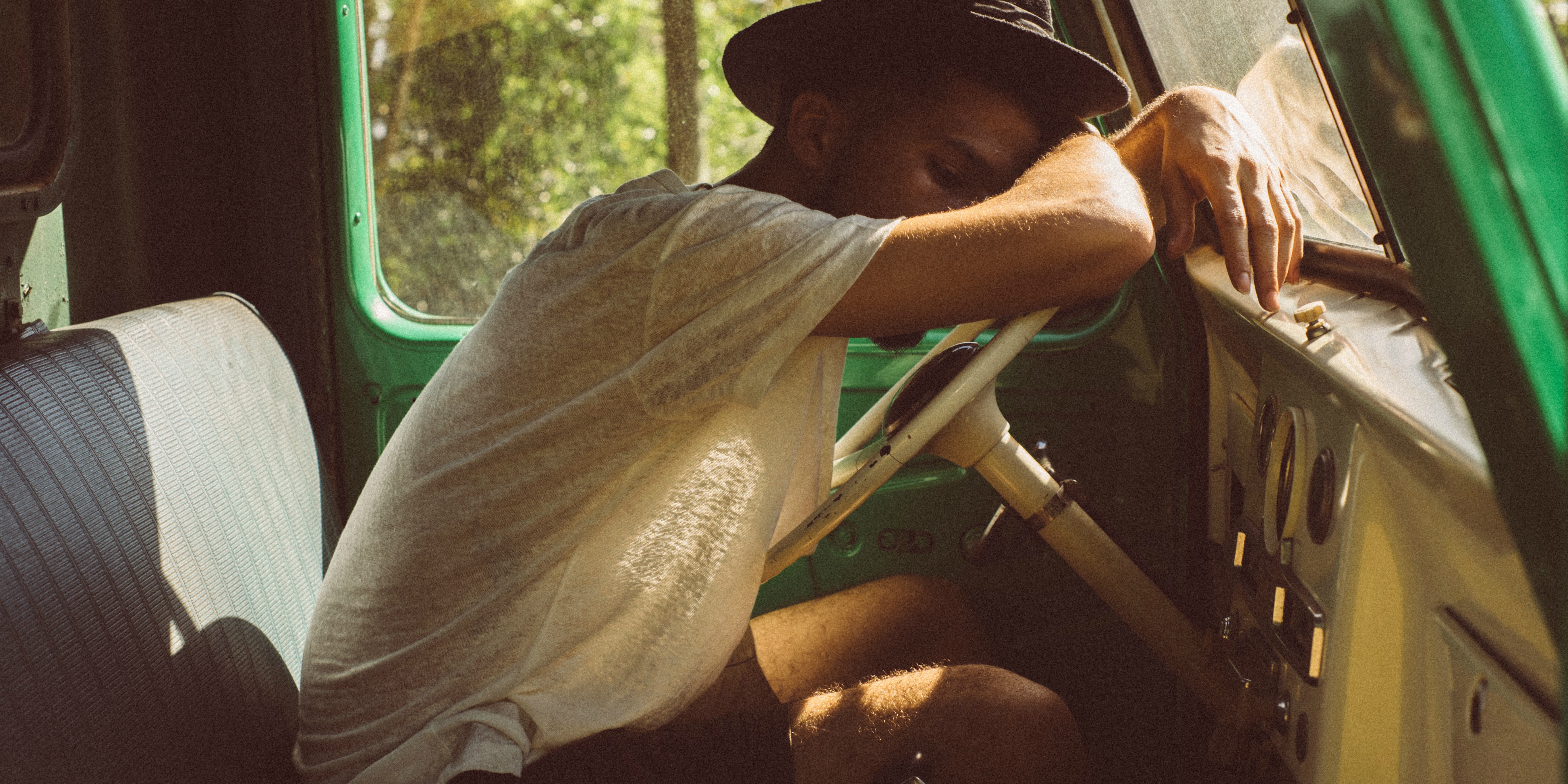 Car driver (image by Unsplash [CC0 Public Domain] via Pexels)