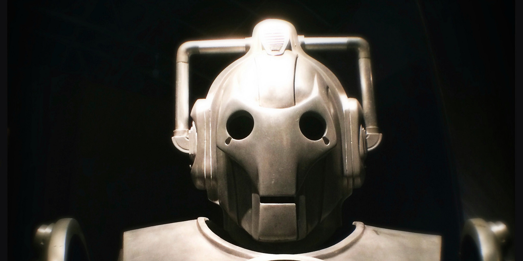 Dr Who Cybermen (adapted) (Image by Chad Kainz [CC BY 2.0] via flickr)