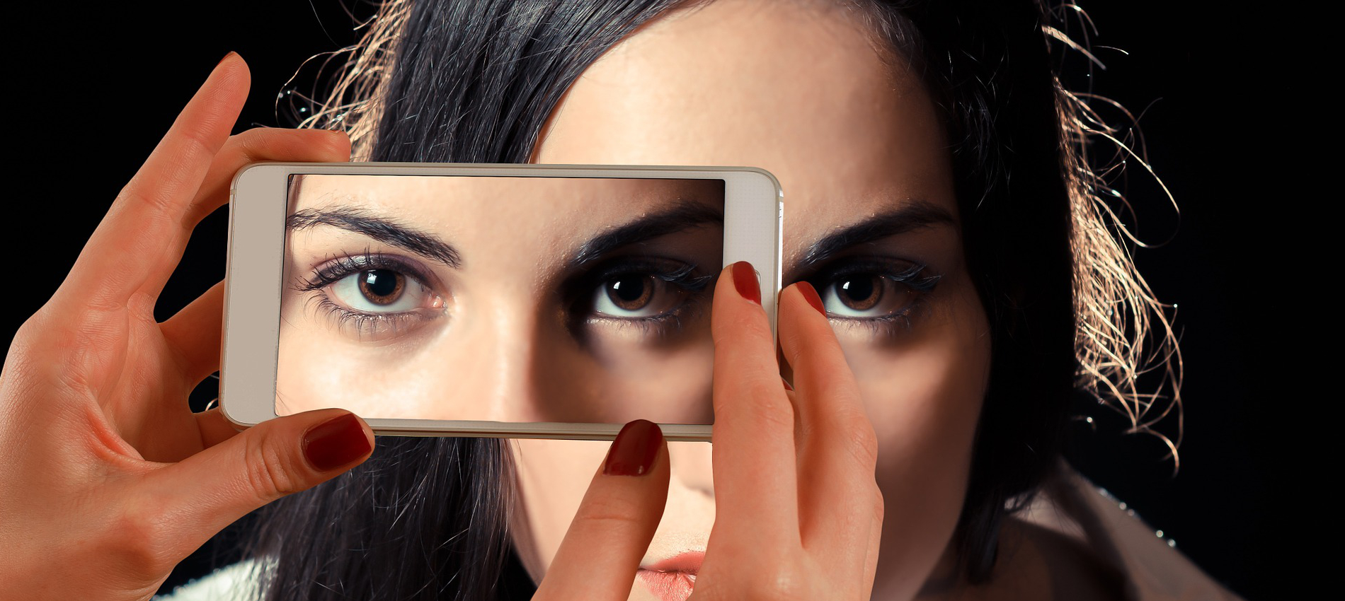 smartphone-image-by-geralt-cc0_public-domain-via-pixabay