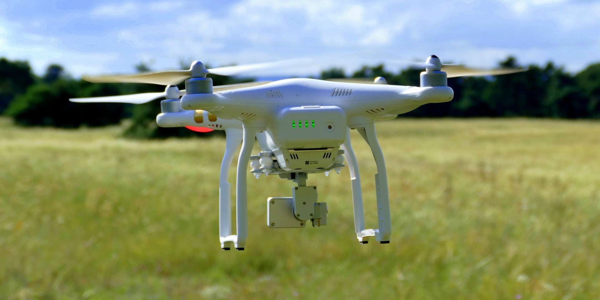 Drone (Image by Harald_Landsrath[CC0Public Domain] via Pixabay)
