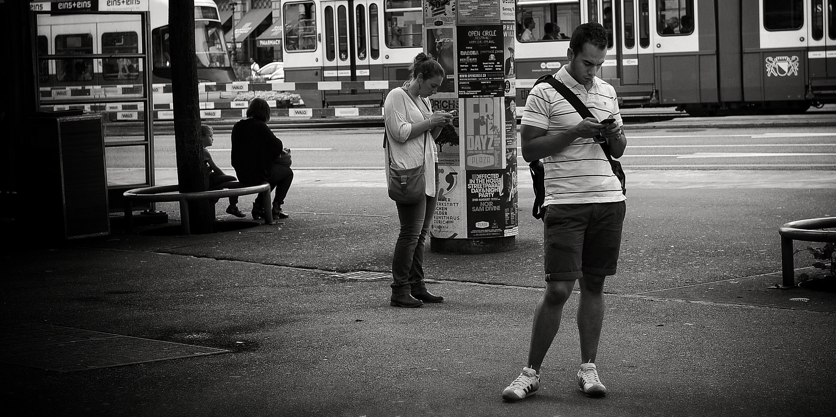 online dating (adapted) (Image by Thomas8047 [CC BY 2.0] via Flickr)