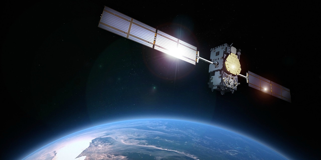 satellite (adapted) (Image by PIRO4D [CC0 Public Domain] via Pixabay)