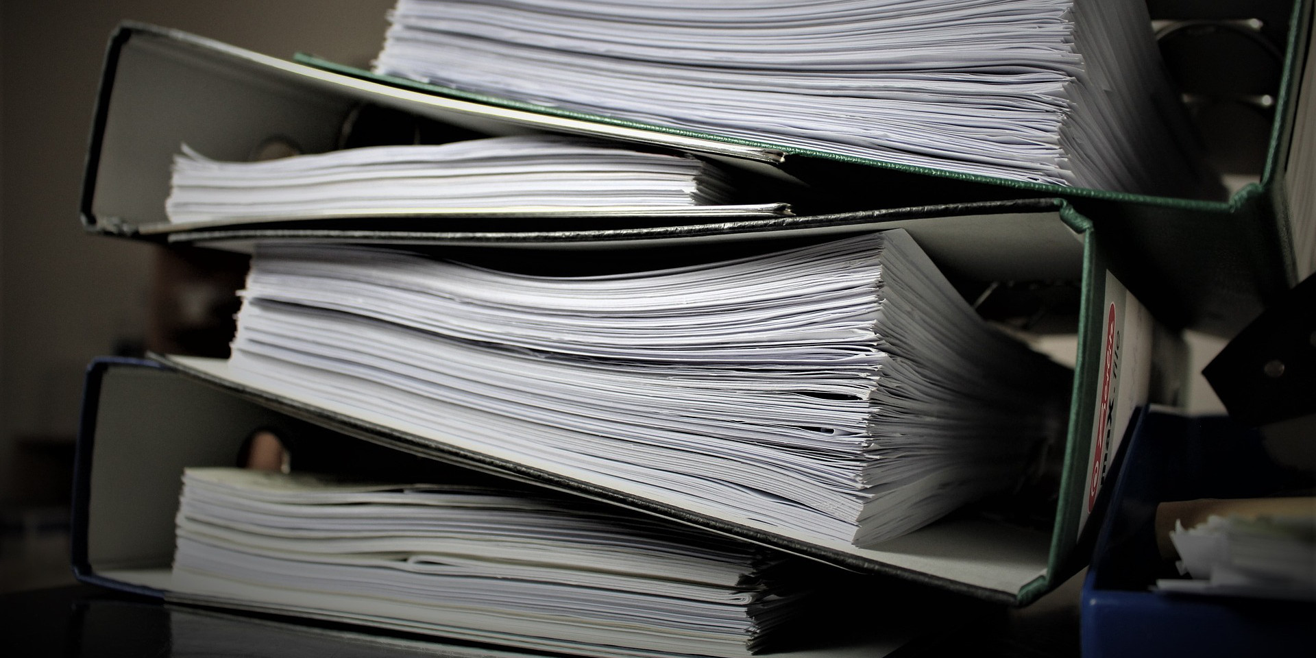 Bürokratie (adapted) (Image by Geisteskerker [CC0 Public Domain] via pixabay)