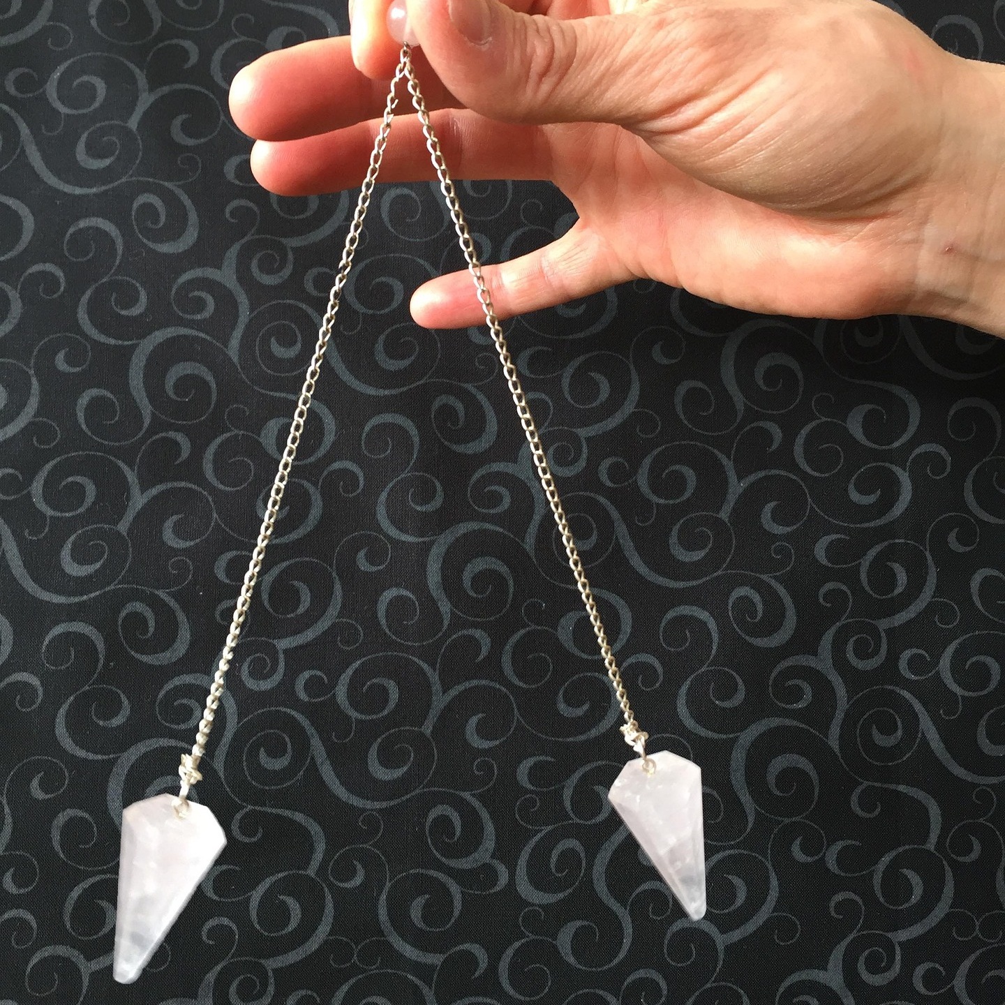Pendulum (adapted) (Image by innerwhispers [CC0 Public Domain], via Pixabay)