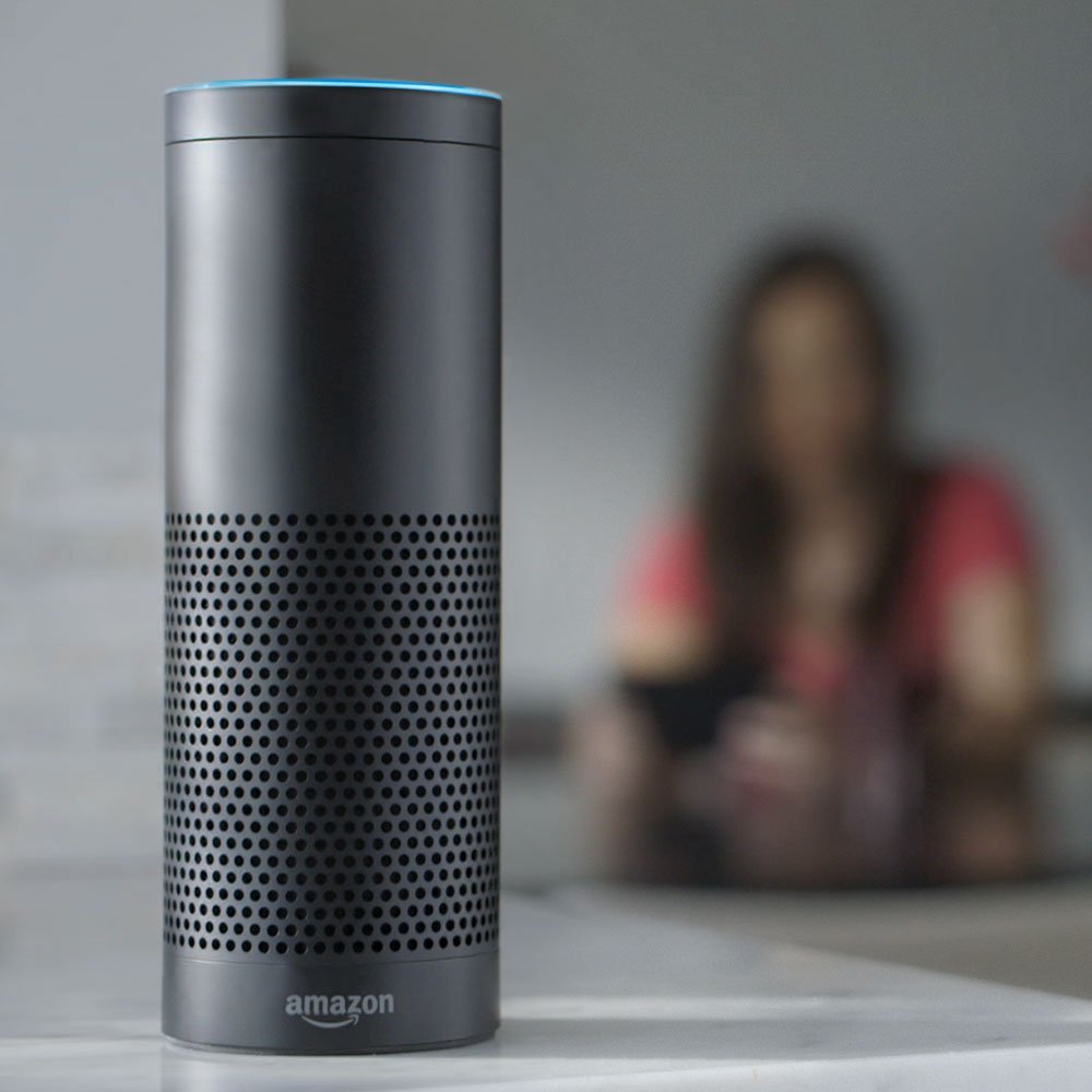 1 Amazon-Echo-Black-Lifestyle