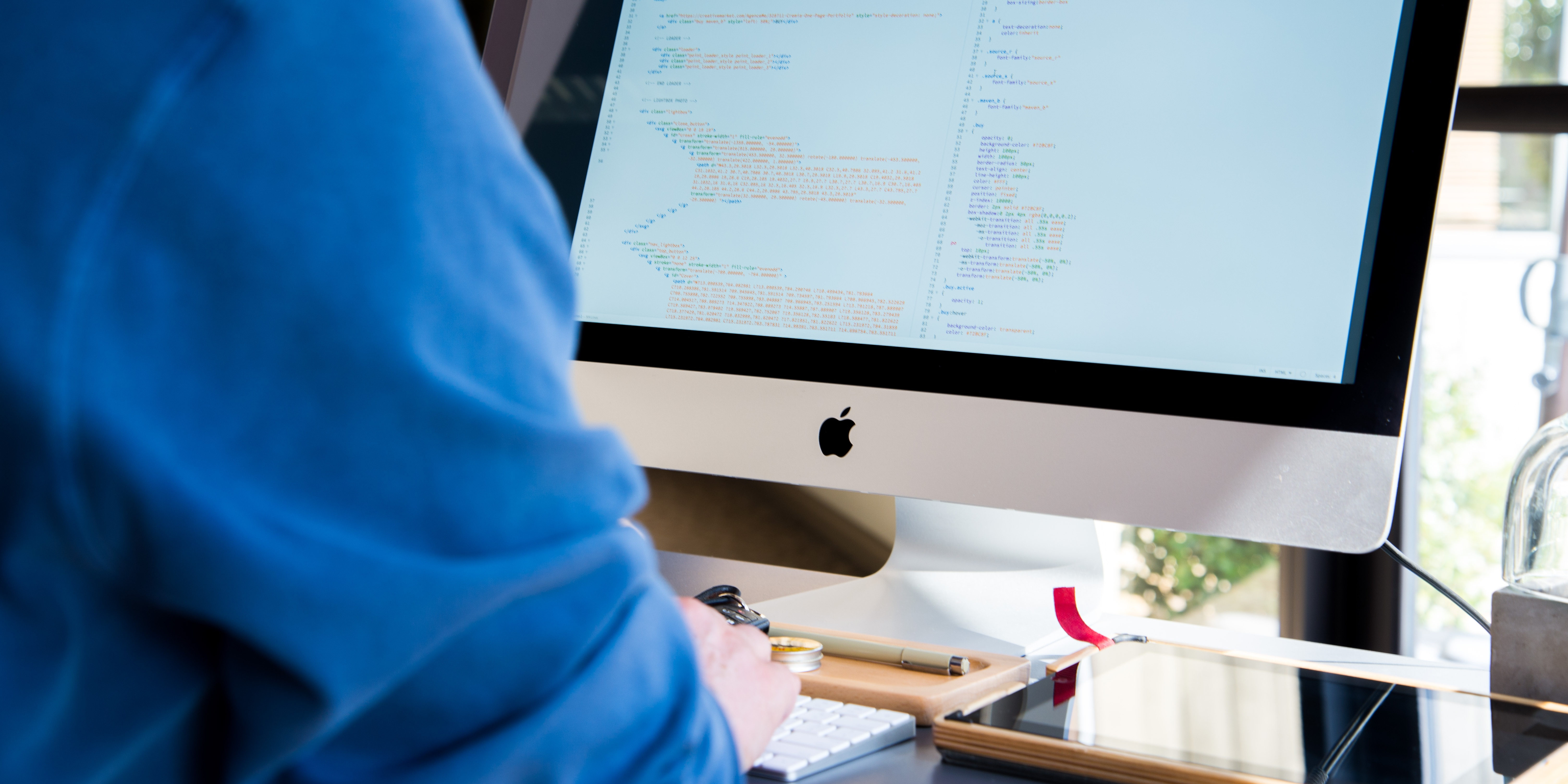 Bildschirm (adapted) (Image by Pexels) (CC0) via Pixabay