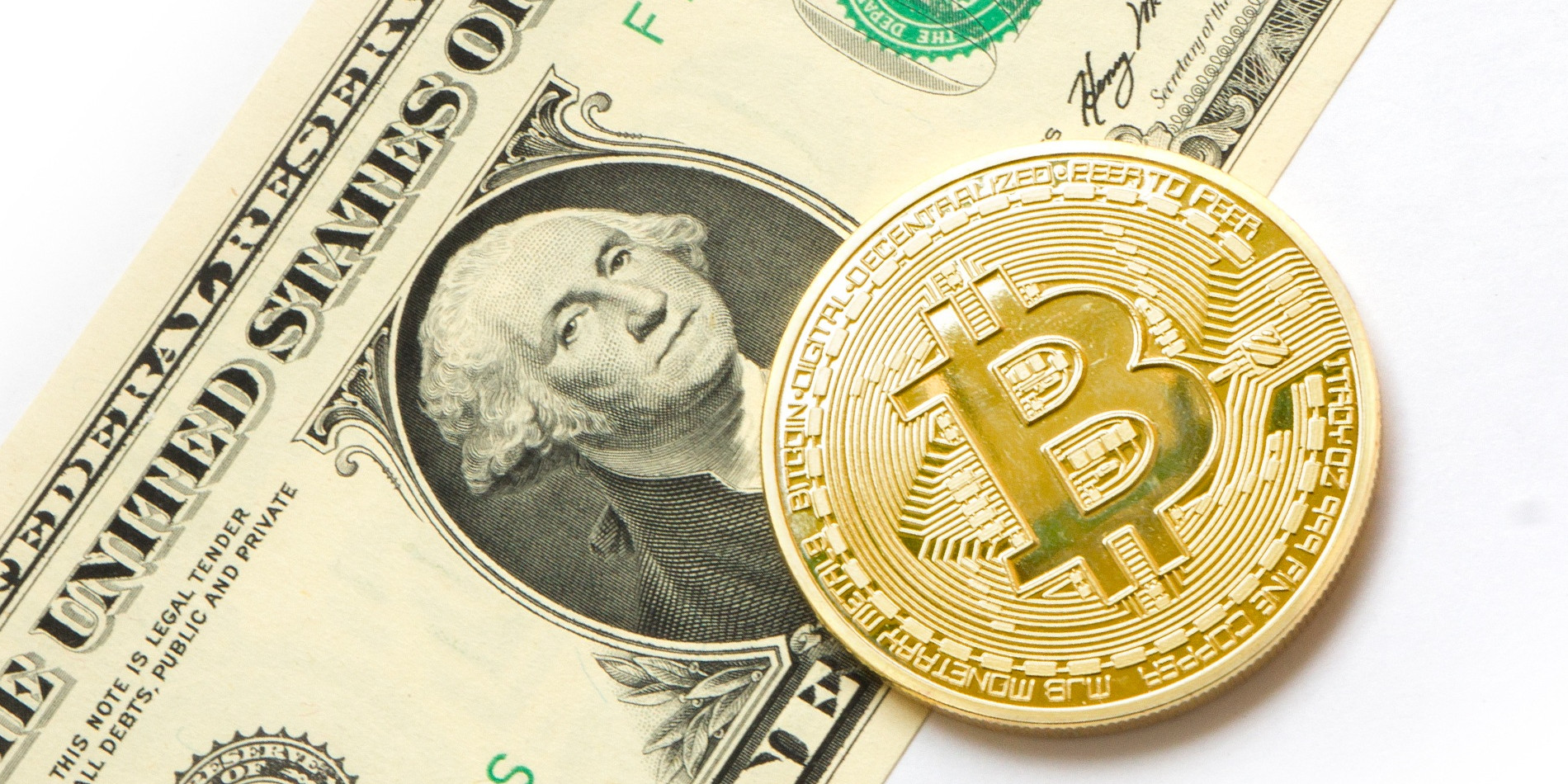 Bitcoin (adapted) (Image tombark [CC0 Public Domain] via Pixabay)