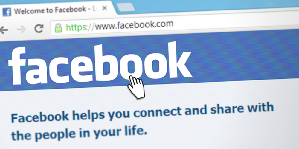 Facebook (adapted) (Image by Simon [CC0 Public Domain] via Pixabay)