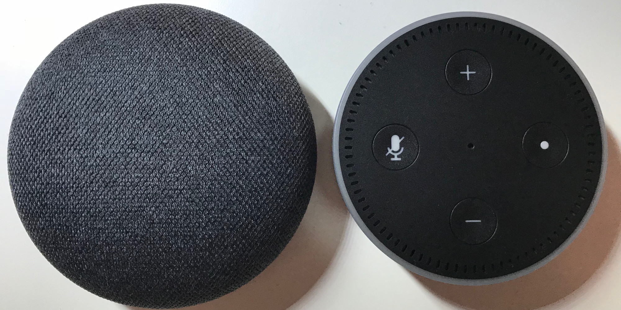Google Home Mini vs. Echo Dot (Image by Timo Brauer)