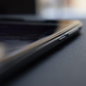 Alcatel Idol 5 Bildschirm (Image by Anne Jerratsch)
