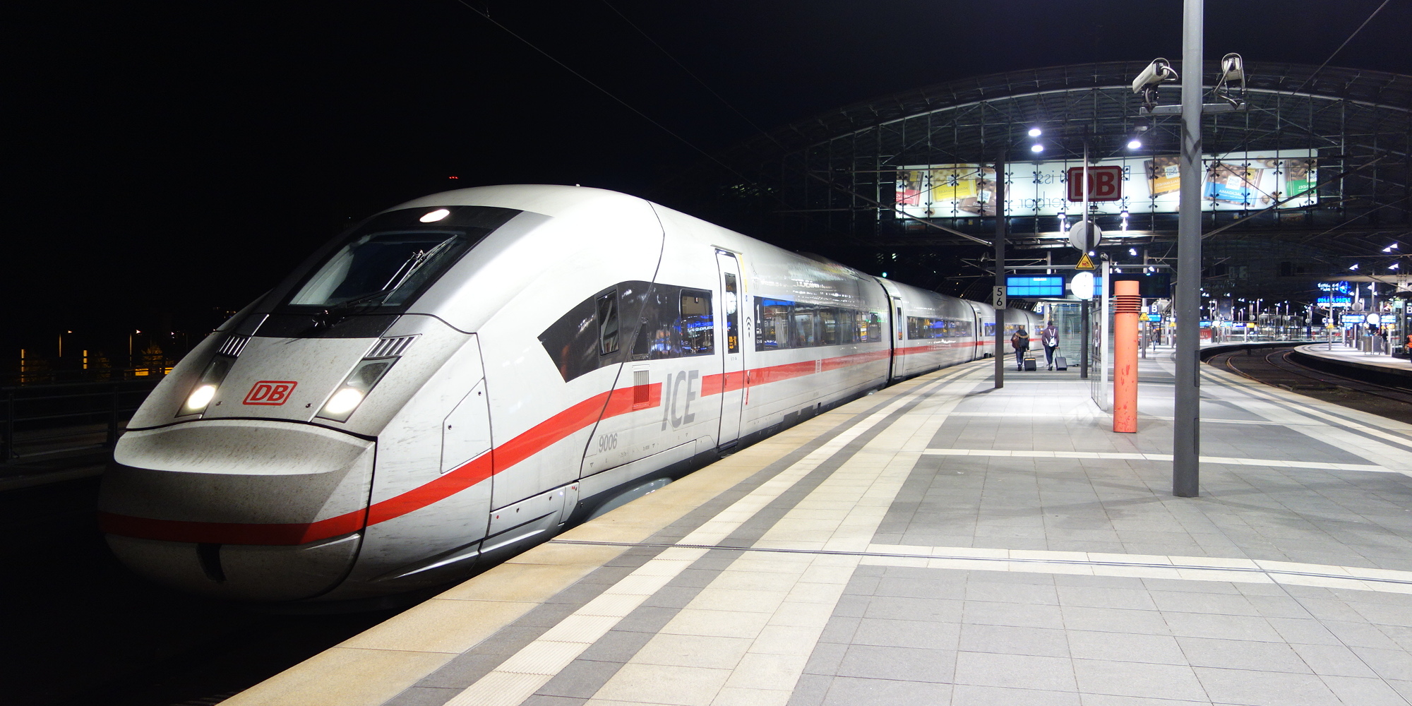 ICE_4_Berlin_Hauptbahnhof_(3)