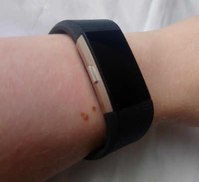 Fitbit Charge 2 Seitenansicht