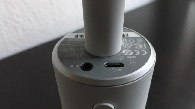 Aufnahme der Unterseite des Razer Serien X / Image by Moritz Stoll