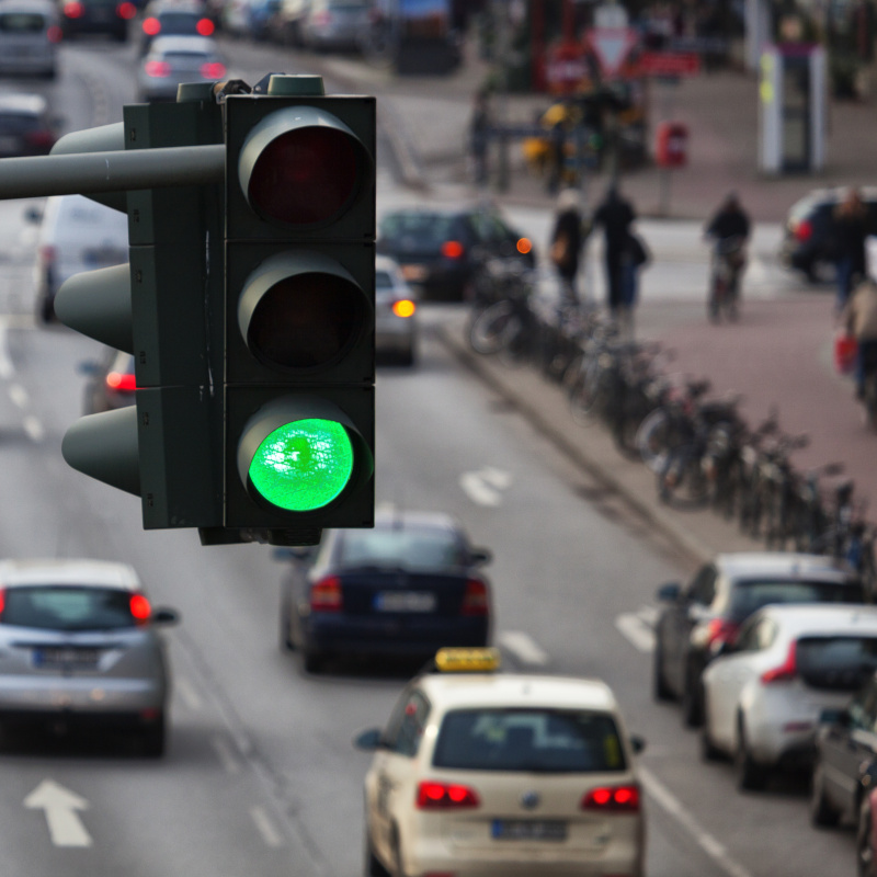 Uber in Hamburg / Image by Ralf Gosch via stock.adobe.com