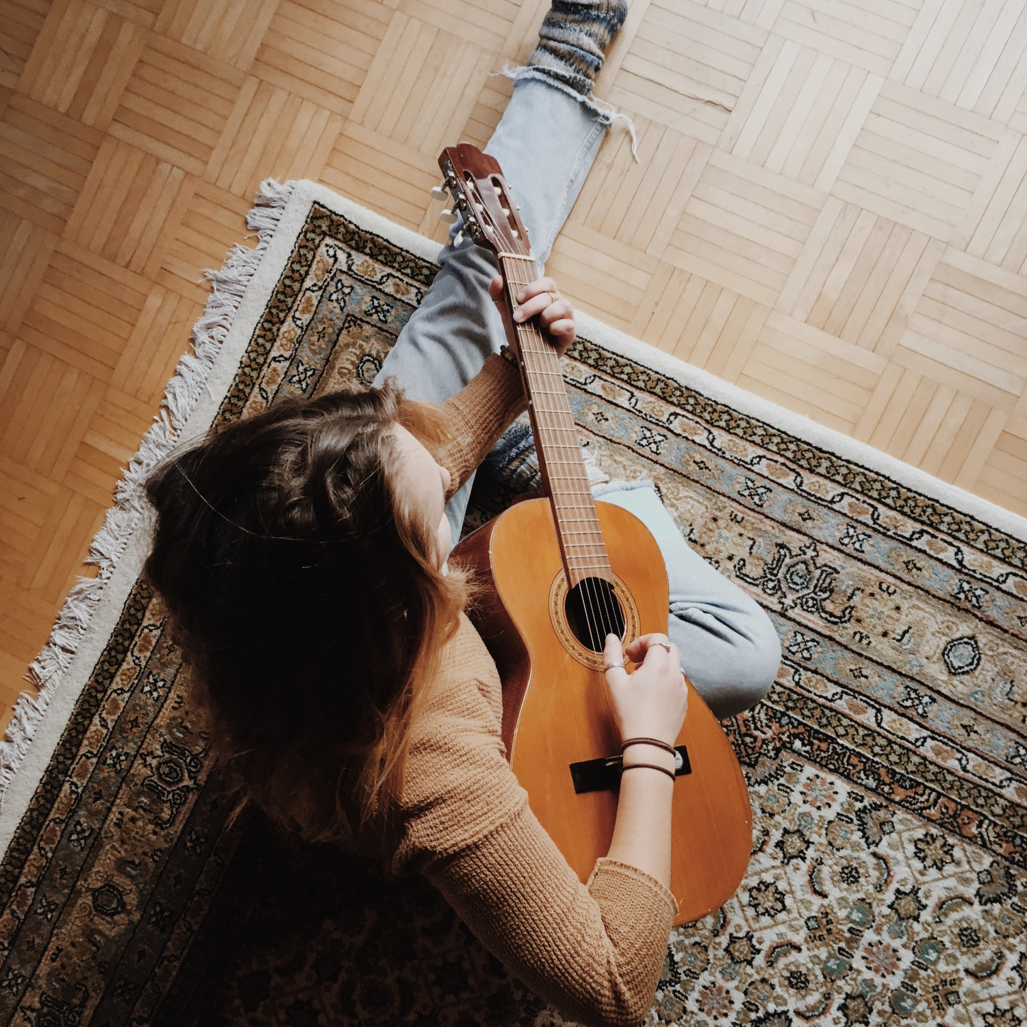 Apps zum Gitarre lernen online Titelbild