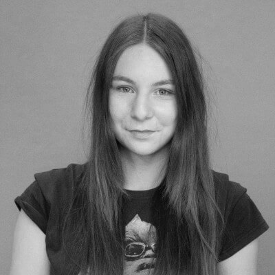 Schwarz-weiß-Bild von Podcast-Gast Nathalie Haut