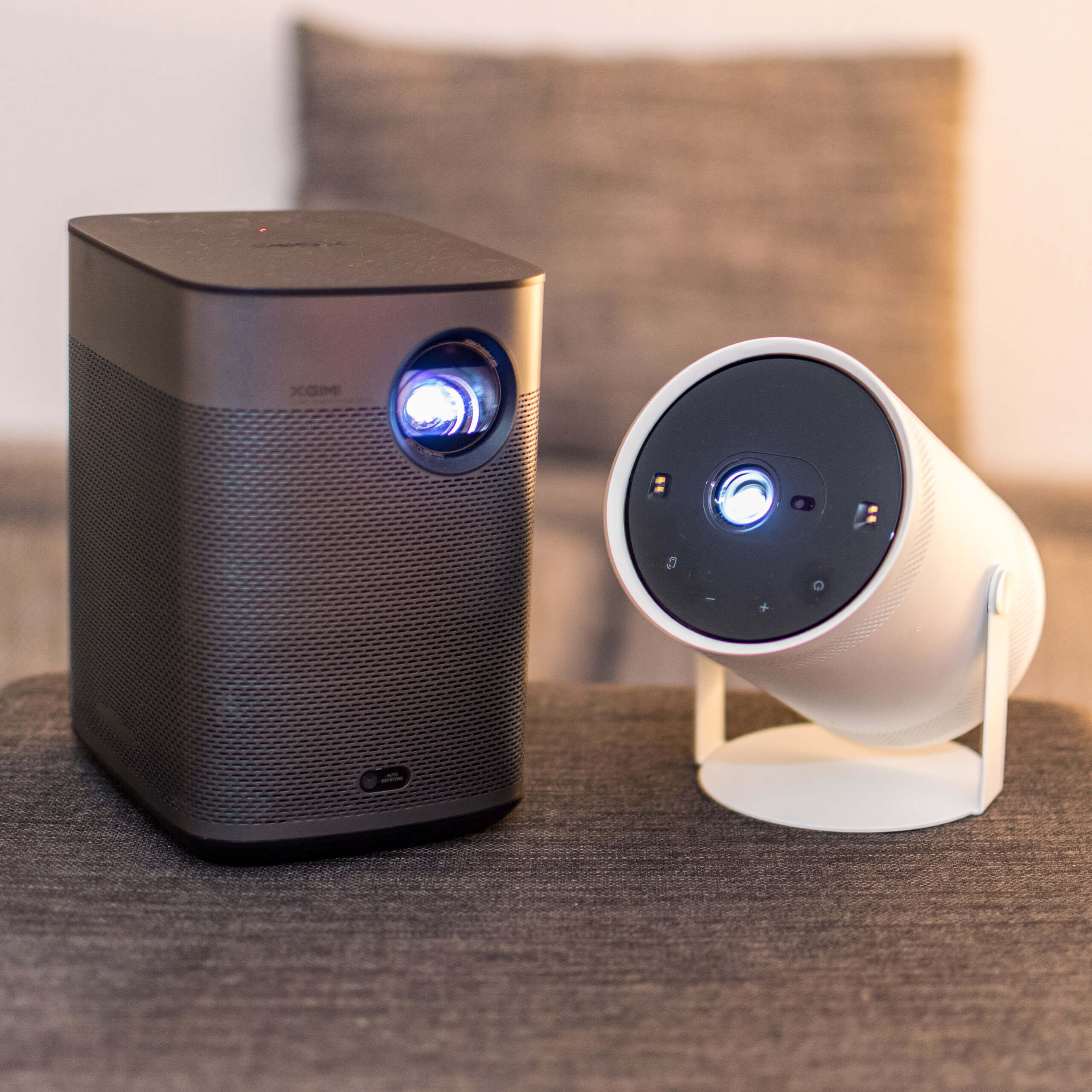 Xgimi Halo+ vs. Samsung The Freestyle