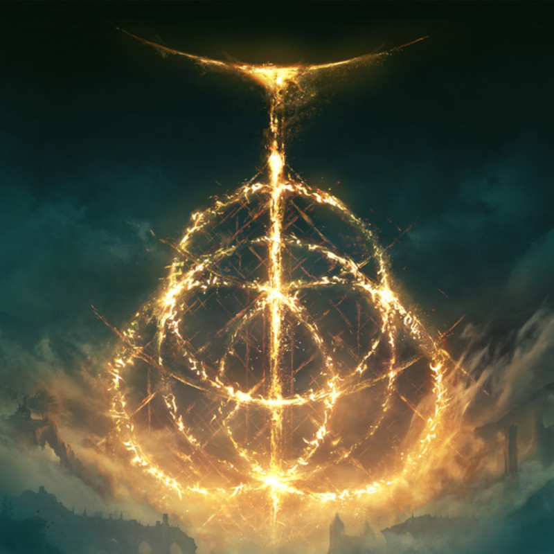 Flammen bilden ein Muster am dunklen Himmel auf dem Elden Ring-Coverart.